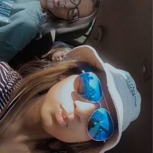 Meet your Posher, Deasia